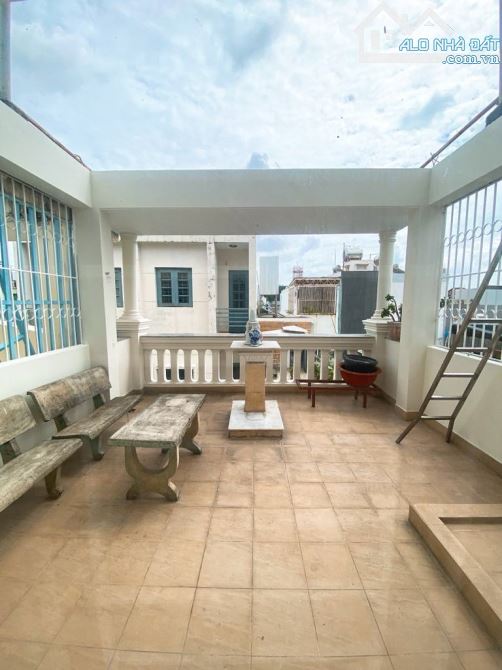 Nhà đẹp, 51m2, 4 tầng BTCT, hẻm 4m – KDBB  - Đoàn Văn Bơ – nhỉnh 5 tỉ.