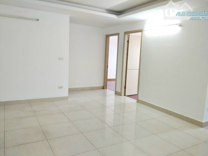 cho thuê chung cư C37 Bắc Hà, 95m2, 3 phòng ngủ, 13 triệu, ưu tiên khách văn phòng