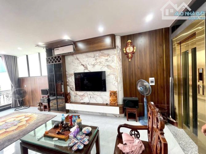 NHÀ PHÂN LÔ, NGÕ TO NHƯ PHỐ, MT 5M, VỈA HÈ, Ô TÔ TRÁNH, KINH DOANH ĐỈNH PHỐ TRUNG KÍNH.