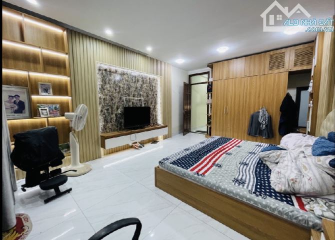 HOA HẬU NGÔ QUYỀN chỉ 13 tỷ có nhà đẹp 5 tầng 68m2 mt 4.3m dân xây vài năm. - 1