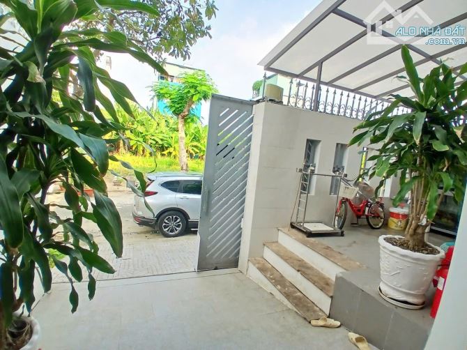 Bán nhà SHR Khu dân cư Phú Xuân Nhà Bè , 3 tầng , giá 10 tỷ