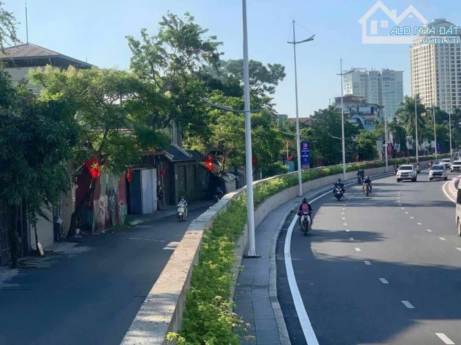 BÁN MẢNH ĐẤT KIM CƯƠNG – MẶT PHỐ ÂU CƠ, LÔ GÓC 3 THOÁNG – VIEW SÔNG HỒ TÂY –  NHỈNH 235 TỶ