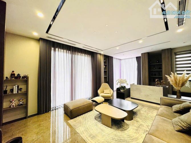✨ CĂN GÓC 2 MẶT TIỀN NHÀ 5 TẦNG ĐẲNG CẤP NHƯ KHÁCH SẠN 5⭐ – Đông Vệ✨