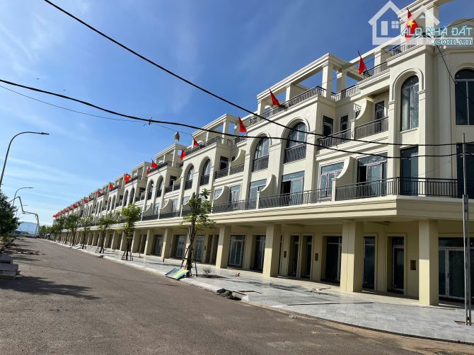 Quy Nhơn Iconic: Biểu Tượng Sống Đẳng Cấp & Cơ Hội Sinh Lời Bền Vững