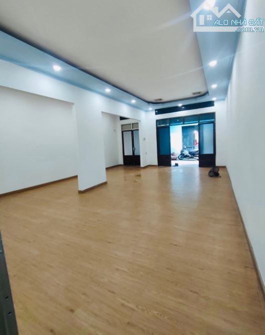 Bán nhà Tân Bình, Nguyễn Hồng Đào, Diện tích 101m2, Hẻm 4m. Giá 8.9 Tỷ