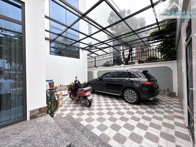Bán biệt thự KĐT Đặng Xá - 342m2 x 4 tầng - MT 19m - Khu vip