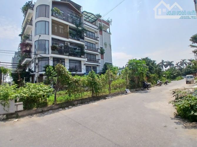 Giá cực tốt, 143 triệu/m2, bán đất đấu giá Trũng Trên, cách ga Nhổn 1km.