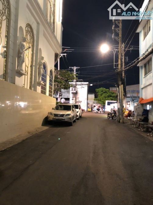 🔥SỐC! HẺM ÔTÔ - NHÀ MỚI - PHAN VĂN TRỊ, BÌNH THẠNH - 2 TẦNG BTCT - NHỈN 4.X T.Ỷ.