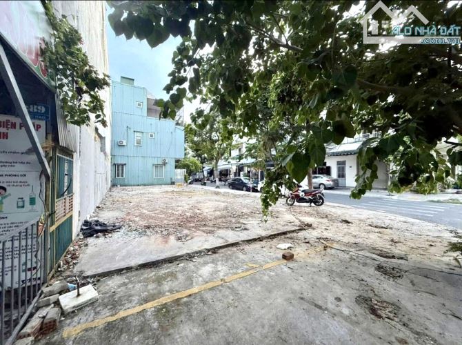 Bán đất góc 2 mặt tiền đường Khúc Hạo và Bùi Huy Bích, vị trí kinh doanh sầm uất, DT 165m2