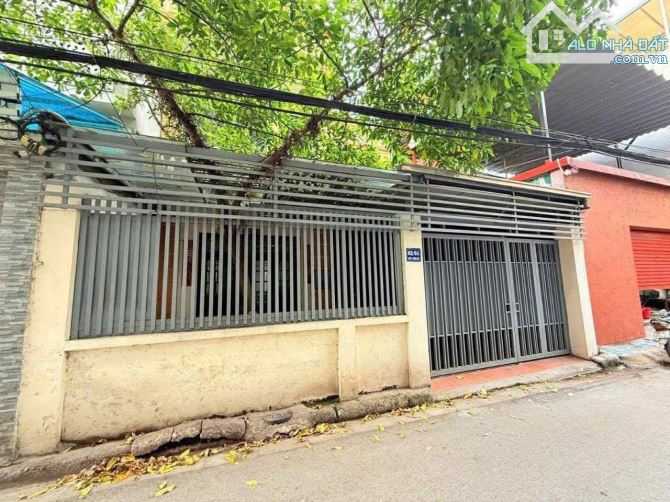 Bán nhà Hoàng Cầu quận Đống Đa 125m2 MT8.5m-3 Tầng Ngõ Ô Tô Kinh Doanh,Gần Vườn Hoa