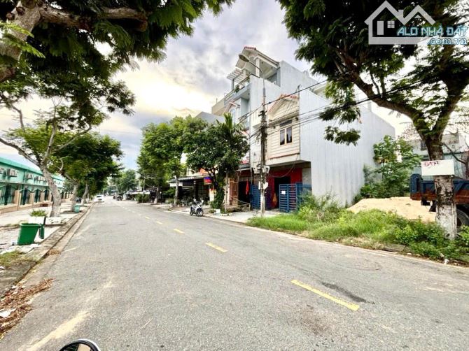 BÁN ĐẤT ĐƯỜNG YERSIN- SÁT LÊ VĂN HIẾN- CHỢ KHUÊ MỸ- 100M2- GIÁ CHỈ NHỈNH 6 TỶ.