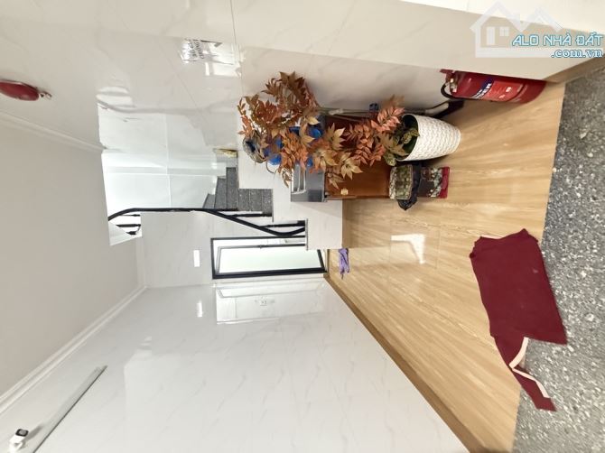 HOT! NHÀ ĐẸP MINH KHAI – SỔ ĐỎ 37.4M – CHỈ 7.5 TỶ–6T- FULL NỘI THẤT–GẦN CHỢ, ĐH, Ô TÔ GẦN