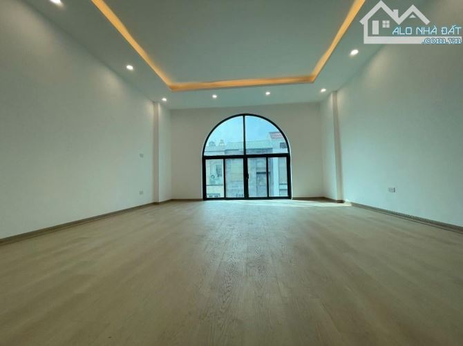 🔥 Liền kề VIP KĐT Văn Khê – 83m², 4 tầng thang máy – Vỉa hè, ô tô tránh, chỉ 20.5 tỷ