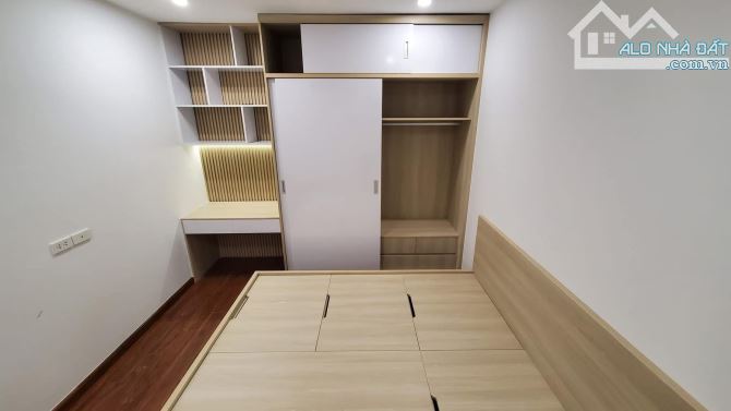 LẠC LONG QUÂN - 52M2 GIÁ 11.5 TỶ NHÀ ĐẸP LÔ GÓC 3 THOÁNG - AN SINH SỐ 1
