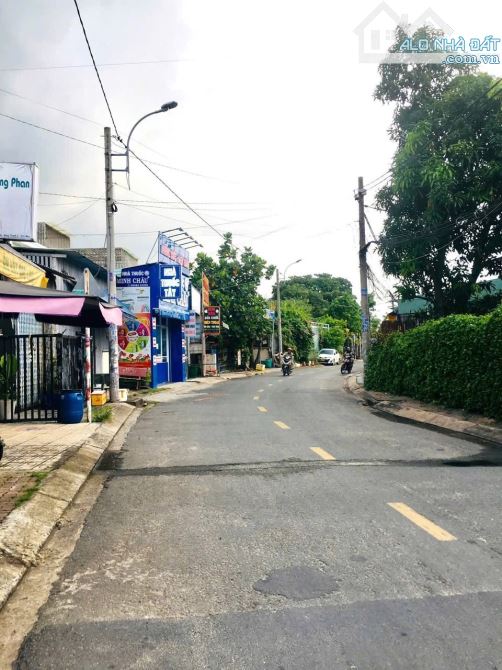 🏡 NHÀ MẶT TIỀN HUỲNH THỊ NA – HÓC MÔN | 8 x 22m, NỞ HẬU, GIÁ CHỈ 6,7 TỶ
