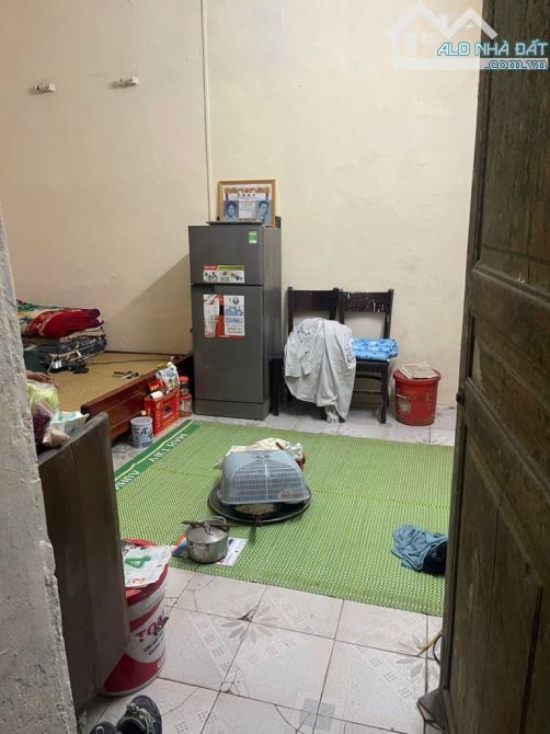 Bán nhà trần khát chân 2 tầng ngõ thông 10M ô tô tránh hai bà trưng
