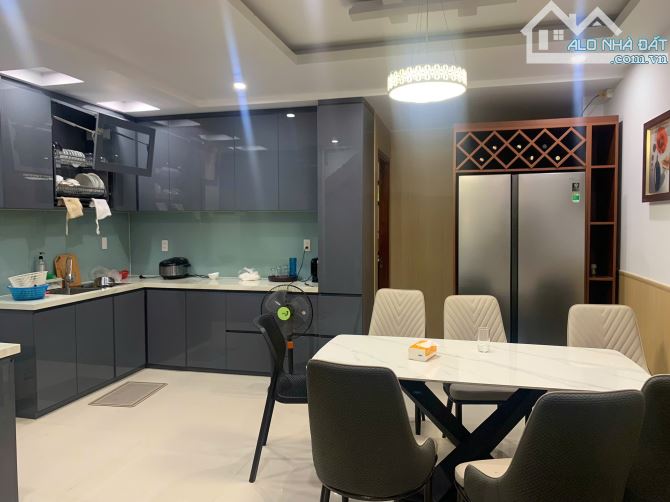 Bán nhà 3 tầng đẹp đường Trịnh Lỗi - Nam Việt Á