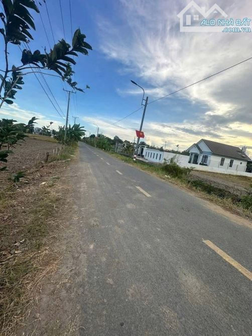 Bán đất Long An đường nhựa 9m kế DT832 chỉ 1,47 tỷ