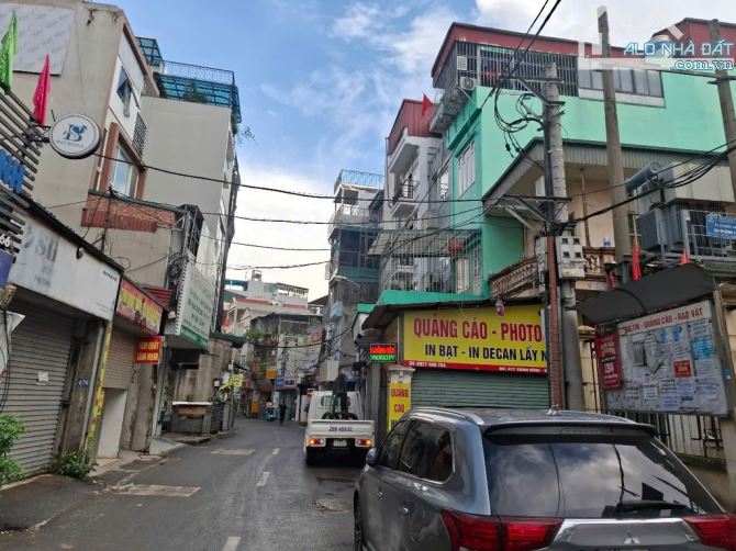 Cần bán nhà Đỗ Nhuận-Nguyễn Xuân Khoát, lô góc ôtô tránh,mặt tiền 6,7m 59m2 gần 13 tỉ