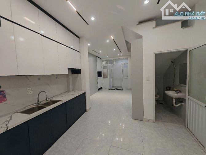NHÀ ĐẸP ĐÔNG NGẠC- THOÁNG TRƯỚC SAU- Ô TO GẦN- NGÕ THÔNG-46m2 GIÁ 6.35 TỶ CTL