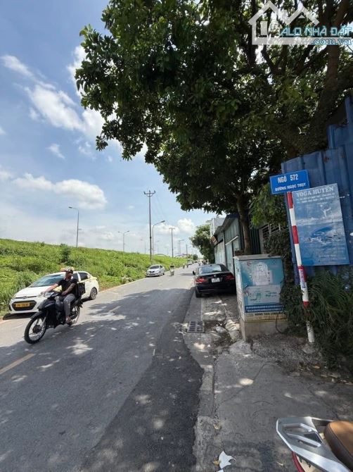 Cần bán gấp 40M đất Ngọc Thuỵ- giá 5.X tỷ