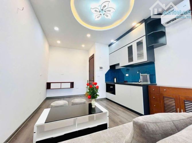 Tập thể 8.3 nhà D1 diện tích 50m 2 ngủ riêng biệt , tặng nội thất