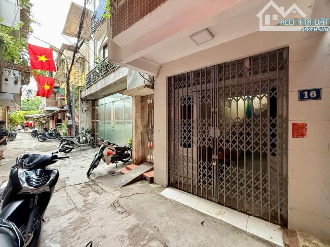 HIẾM! TRUNG TÂM HAI BÀ TRƯNG - NGÕ Ô TÔ ĐỖ CỬA – NHÀ 5 TẦNG – ĐỦ CÔNG NĂNG – 5 TỶ