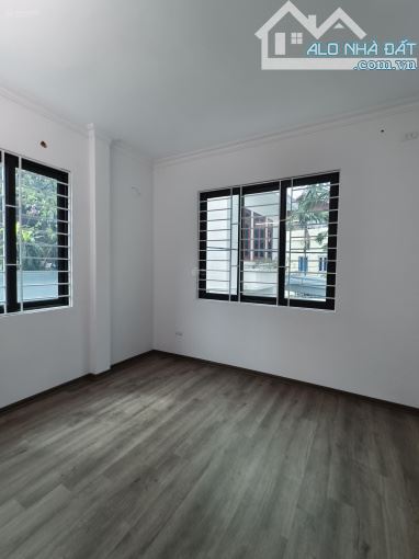 Cho thuê liền kề Hateco Xuân phương 70m2, 5 tâng, thang máy, oto đỗ cửa.