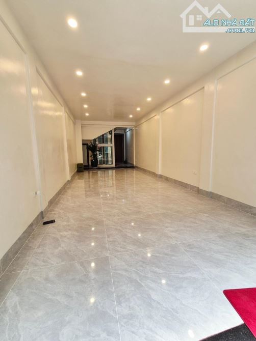 Siêu Phẩm Nguyễn Trãi - Thanh Xuân - Gara ô tô - Diện Tích:68m X 6 Tầng - Giá:20.5 Tỷ