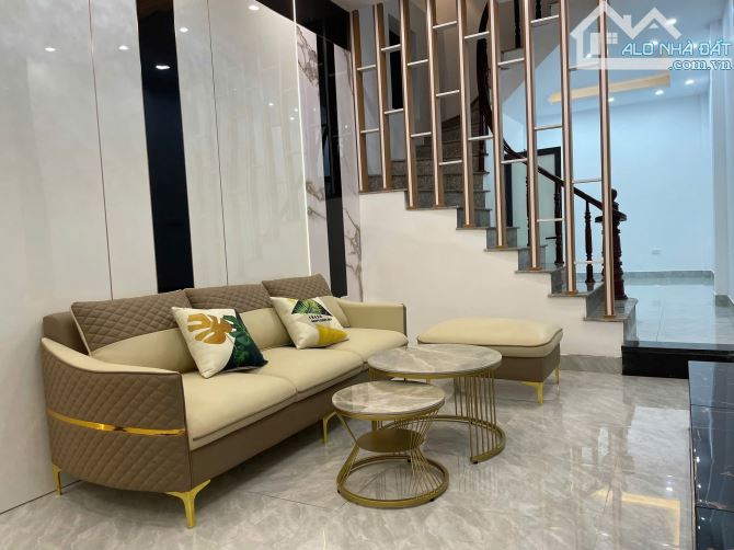 Yên lộ Hà Đông căn góc hàng xóm KĐT Đô Nghĩa ô tô qua 4 tầng 50m chỉ 7.98 tỷ