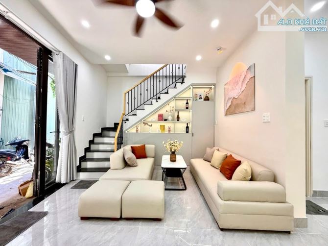 Bán nhà 2 tầng kiệt Hải Phòng - Full nội thất - giá chỉ 3tỷ xx