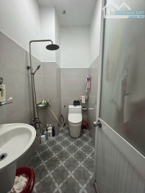 🏡 HIẾM CÓ NHÀ ĐẸP 4 TẦNG HẺM Ô TÔ BÀ HOM P13 Q6 – 60M2 – 7.8 TỶ  🚘 Ô tô 7 chỗ đậu trong