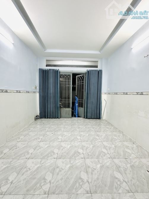 🌟 MẶT TIỀN KINH DOANH – ĐƯỜNG 10M CÓ VỈA HÈ – KHUÔNG VIỆT 🌟 📍 4 x 8.5m – 2 tầng