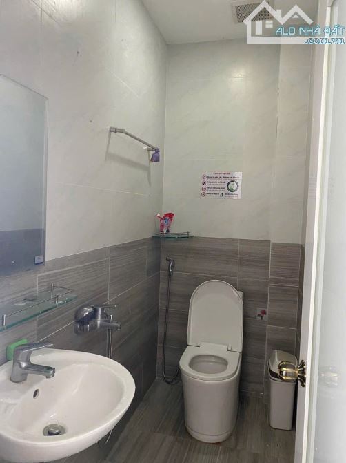 BÁN  TOÀ NHÀ 5 TẦNG CÓ THANG MÁY – NGUYỄN THỊ ĐỊNH, PHƯỚC LONG – CÁCH BIỂN 800M