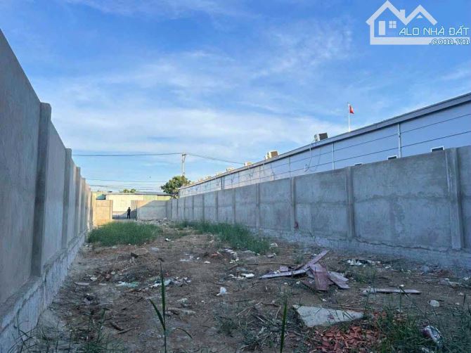 *Cho thuê đất*500m2 đường Trường Lưu, Long Trường, Quận 9.