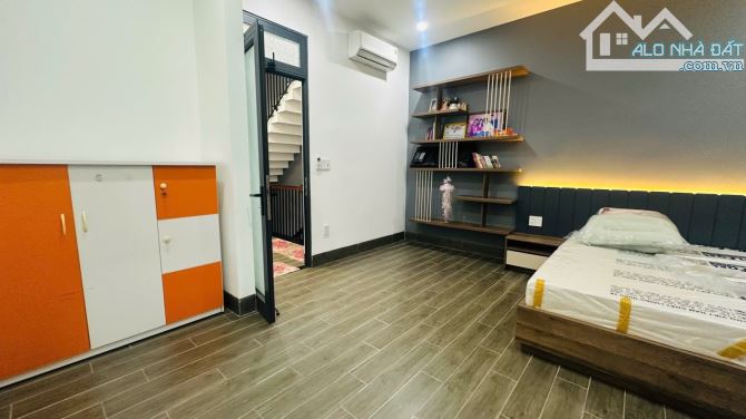 Mặt tiền Trần Ngọc Sương - Cẩm Lệ, 100m², 3 tầng, giá 6,25 tỷ.