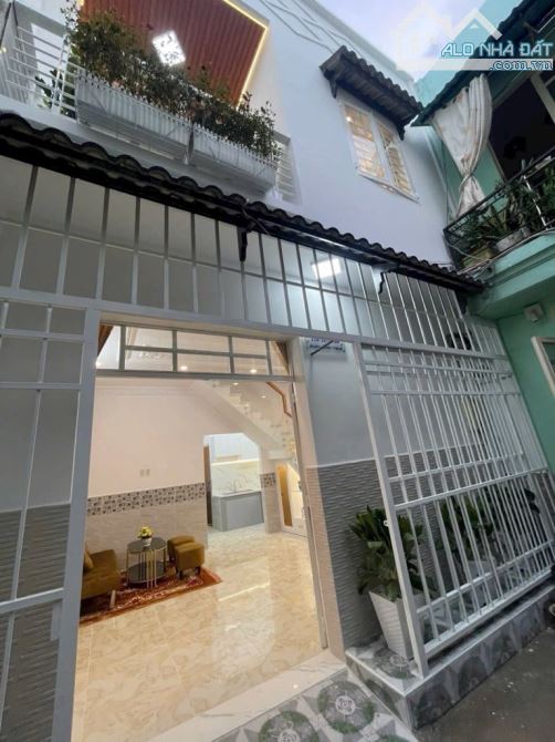 🎉🏡🏡 NHÀ ĐẸP 40M2 - 5❌8M - 2TẦNG - SHR - KDC HH - CHỈ 3.25TỶ 🌆👀