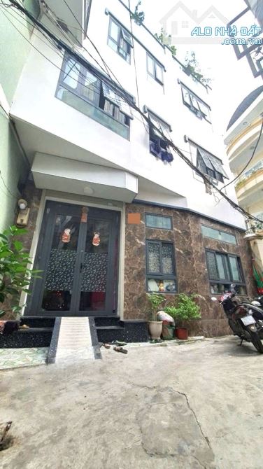 Bán nhà Điện Biên Phủ Q.3, 4 tầng, mặt tiền rộng thênh thang, nhỉnh 7 tỷ