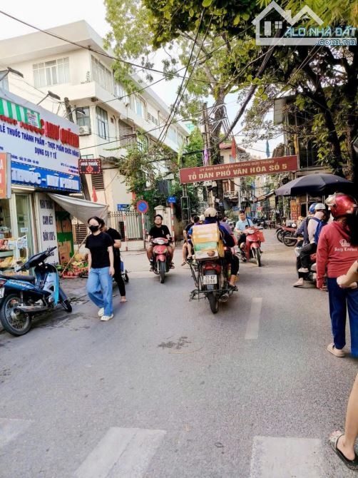 CCMN 6 Tầng - CỔNG HV TÀI CHÍNH - 11 phòng khép kín - dòng tiền 40tr/tháng - 2 thoáng