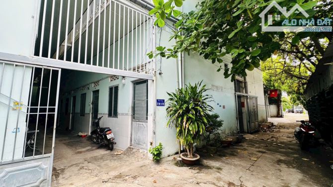 Cần chuyển nhượng dãy trọ đường hẻm Ngô Đến  Đường 4-8m rộng rãi
