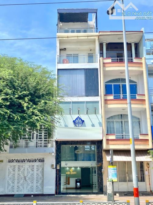 Có Thang Máy, Nhà Minh Phụng Q11 4x14m 5L 7pn