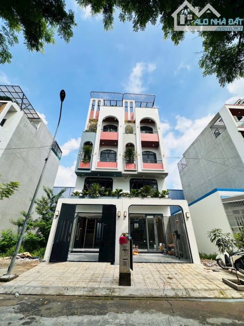 Bán nhà mới hoàn thiện đầy đủ NT sân đậu ô tô đường Võ Thọ Thừa,P An Phú Đông,Q12