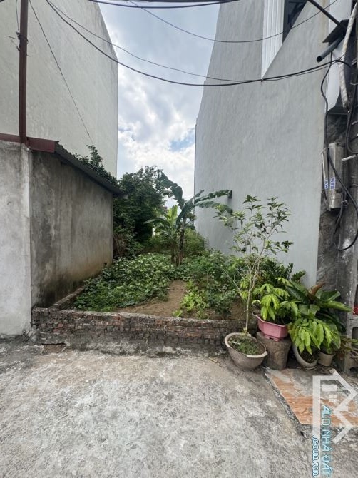 Ô TÔ VÀO ĐẤT - VÀI BƯỚC RA Ô TÔ TRÁNH -DT= 47m2 TRƯỜNG CHỢ CHỈ VÀI BƯỚC