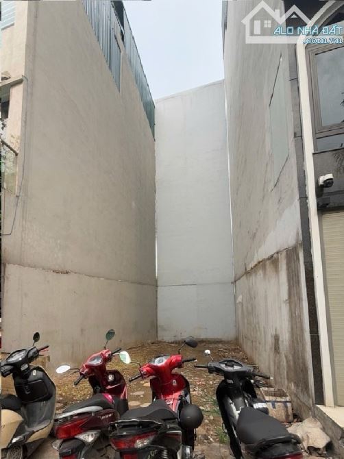 NHỈNH 17 TỶ – PHÂN LÔ 60m² – MẶT TIỀN 5m – VỈA HÈ KINH DOANH – TÂY NAM LINH ĐÀM