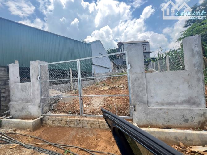 BÂN MẢNH ĐẤT 127M2 Ỏ HOÀ BÌNH ĐƯỜNG OTO TRÁNH CÓ NHÀ SÀN