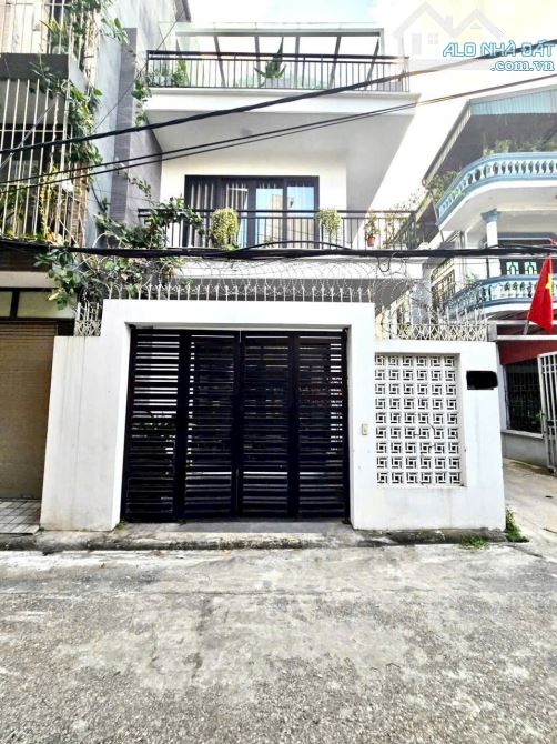 Giảm 1.5 tỷ giá bán đất Biệt thự nhà vườn Thạch Bàn, 4 tầng Lô góc 110m2 - 16.x tỷ
