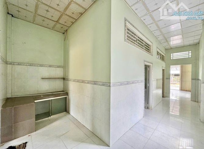 Kẹt tiền cần bán căn nhà cấp 4 diện tích 132,8m2 ở Tân Phú Trung, củ chi, sổ hồng riêng