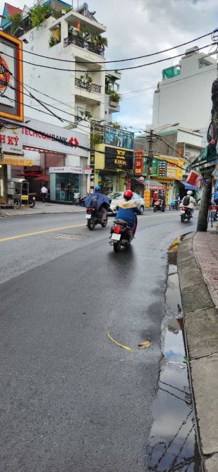 24,5 tỷ sở hữu nhà  mặt tiền Lê Quang Định, P11, Bình Thạnh