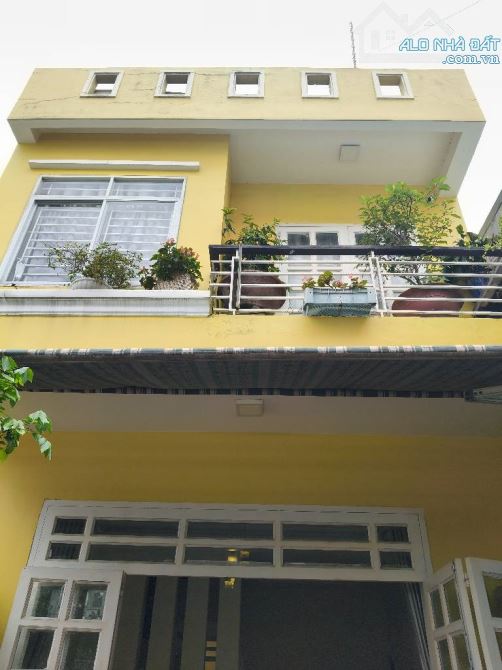 Nhà bán - 5.2m x 16m - Thạnh Xuân 40 - HXH 6m thông - 3 Tầng - Giá 5.45 tỷ TL