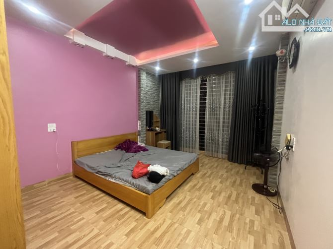 Bán nhà Mỹ Đình 32m2 - 5 tầng - 6.7 tỷ